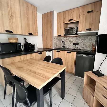 Apartment Escapade Marine - P2 Avec Terrasse Et Parking Proche De La Le Grau-du-Roi